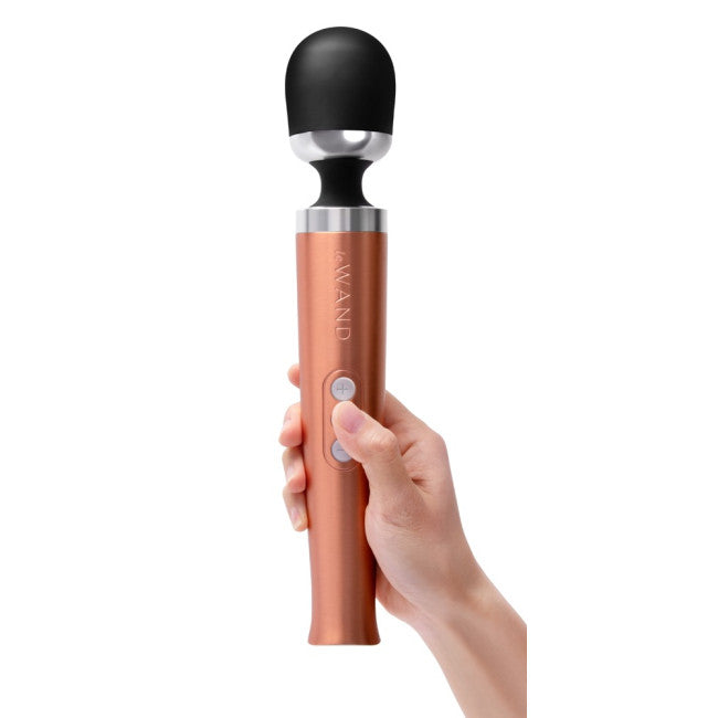 Le Wand Die Cast Rechargeable Vibrating Massager Golden