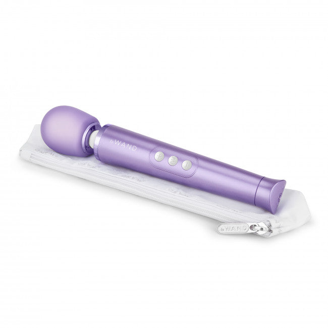 Le Wand Petite Rechargeable Vibrating Massager Violet